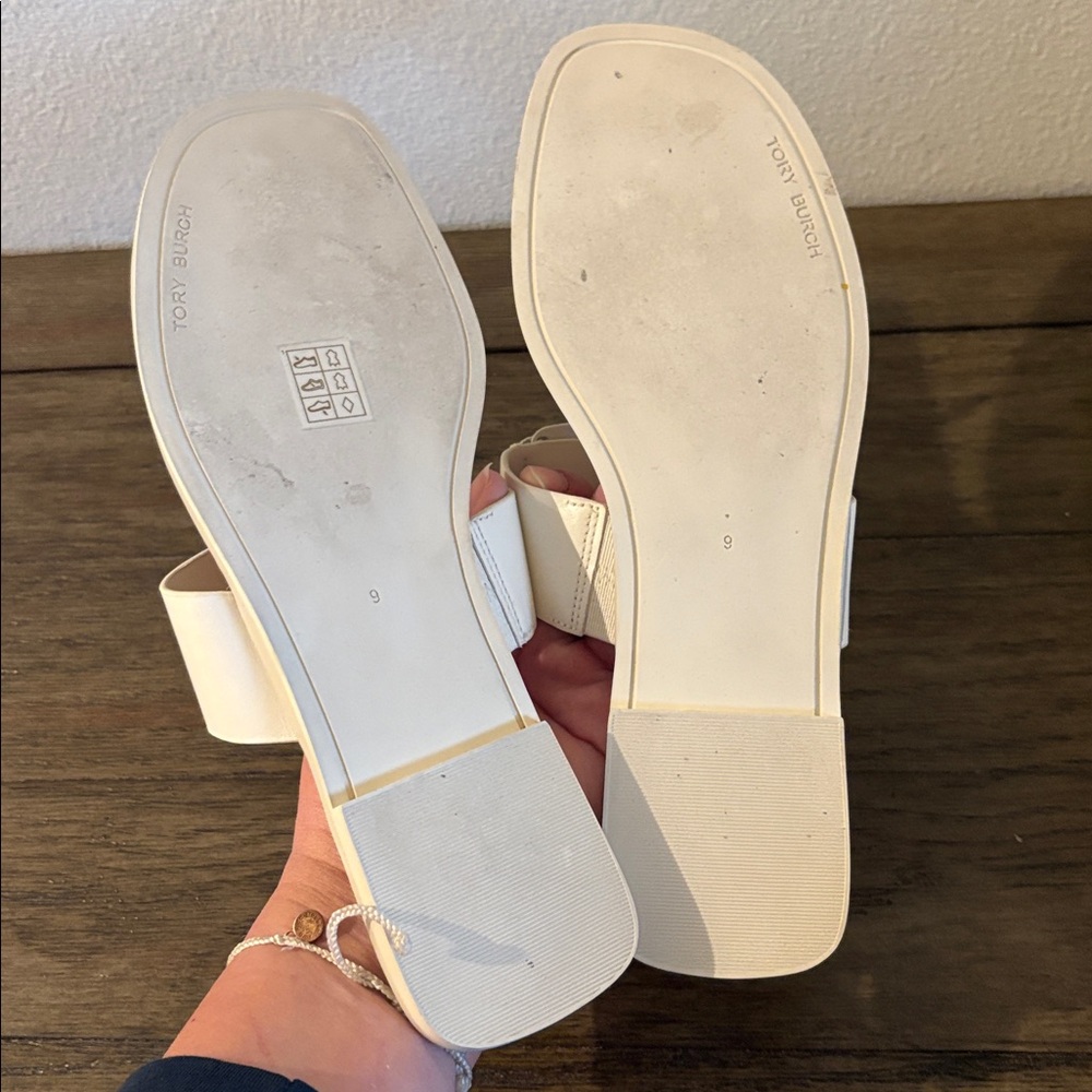 EUC [TORY BURCH] Georgia Logo Toe Slide Sandals Smooth White Leather Women’s 9 - Picture 11 of 12